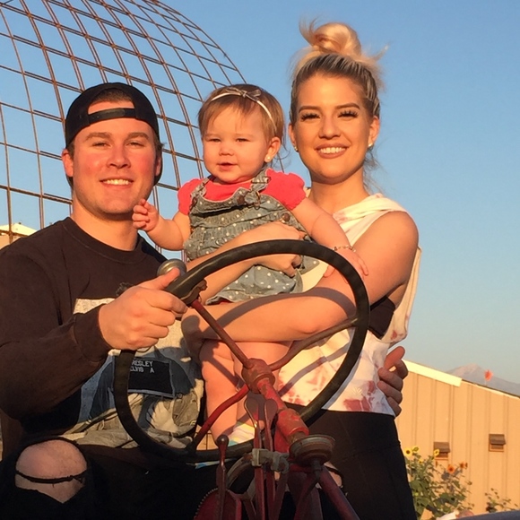 HAUTE CUFFS - Picture 2 of 4